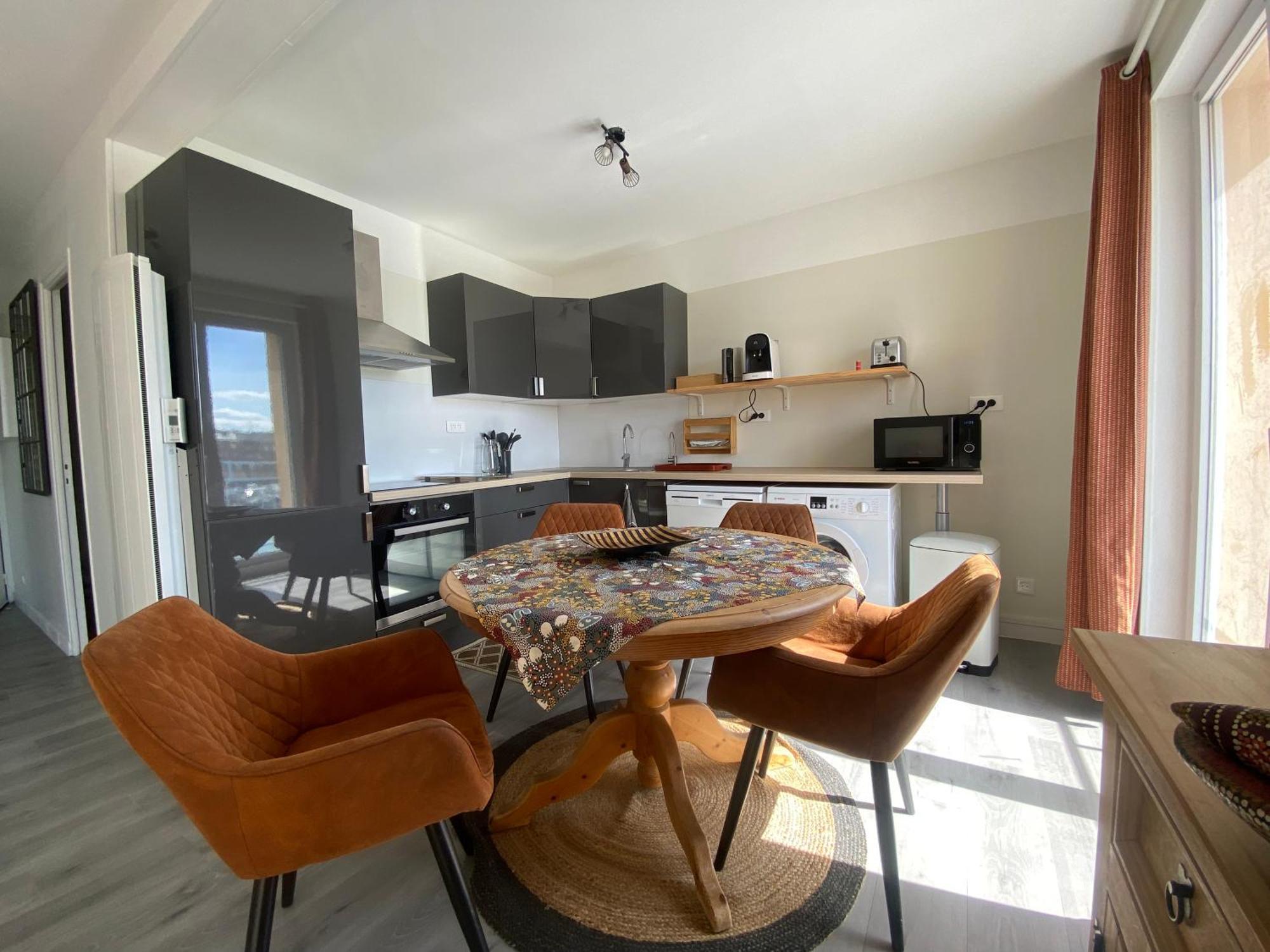 Etablissement 3 Etoiles Avec Ascenseur, 3 Appartements Lumineux Vue Port Avec Balcon, 200M De La Mer, Wifi Fibre, Tous Service Inclus Dieppe Zewnętrze zdjęcie
