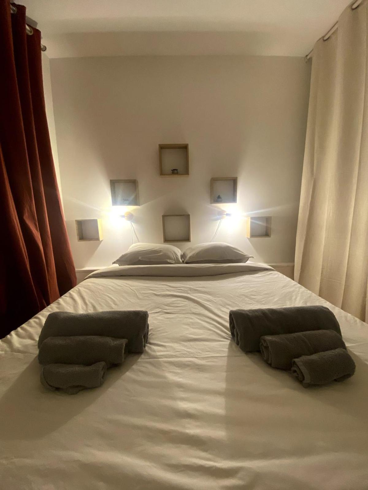 Etablissement 3 Etoiles Avec Ascenseur, 3 Appartements Lumineux Vue Port Avec Balcon, 200M De La Mer, Wifi Fibre, Tous Service Inclus Dieppe Zewnętrze zdjęcie