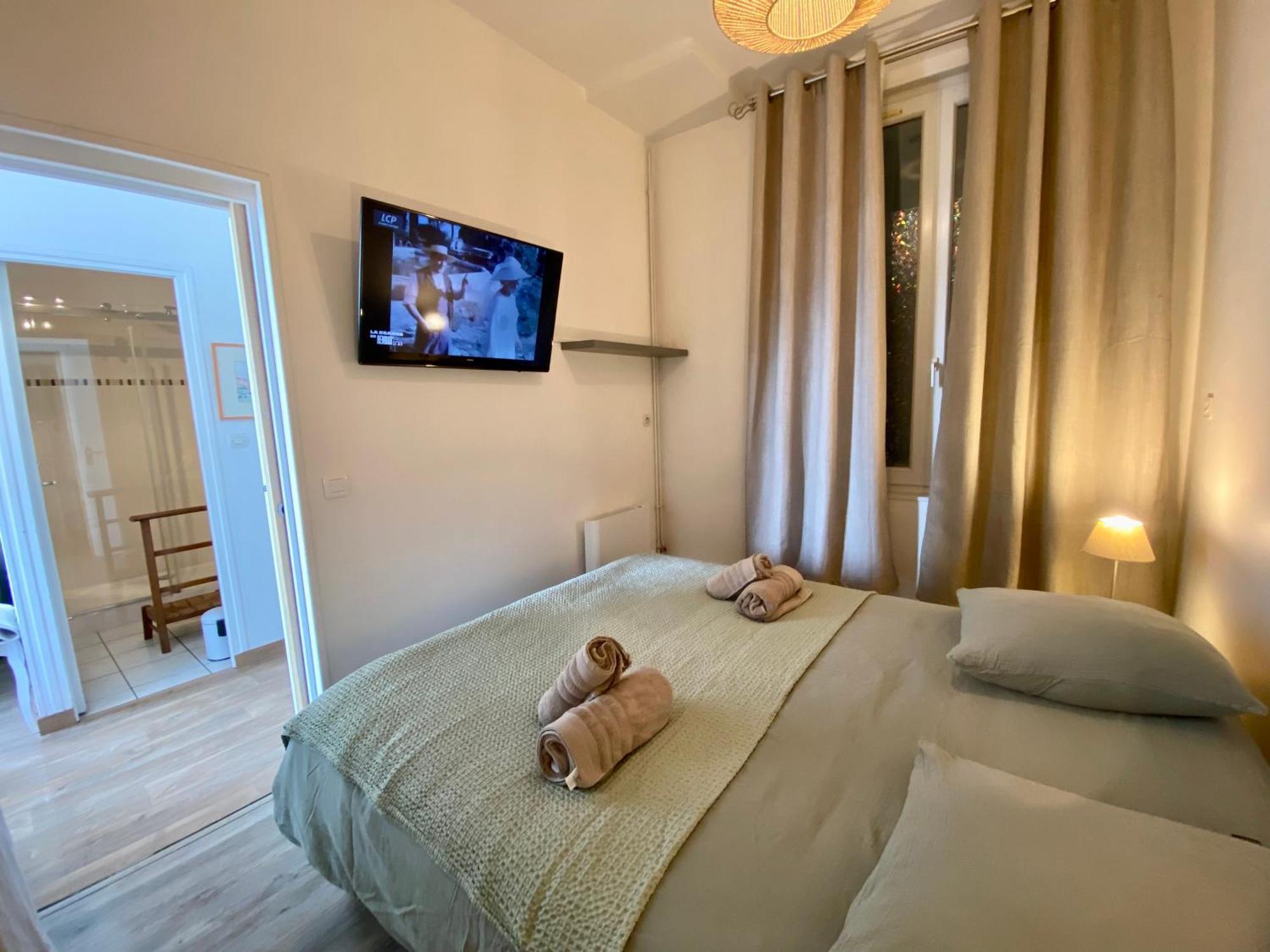 Etablissement 3 Etoiles Avec Ascenseur, 3 Appartements Lumineux Vue Port Avec Balcon, 200M De La Mer, Wifi Fibre, Tous Service Inclus Dieppe Zewnętrze zdjęcie
